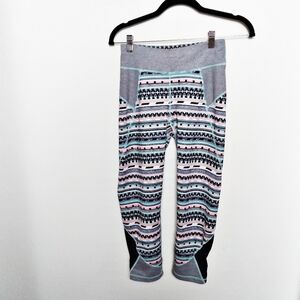 Onzie Cropped Aztec Print Leggings Size Small